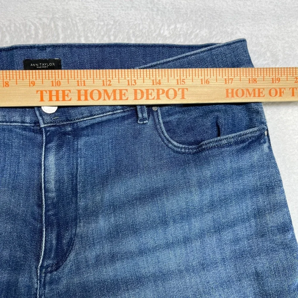 Ann Taylor Straight Jeans Womens 14 Blue Denim Pockets Classic Zip Fly - 36X28.5
